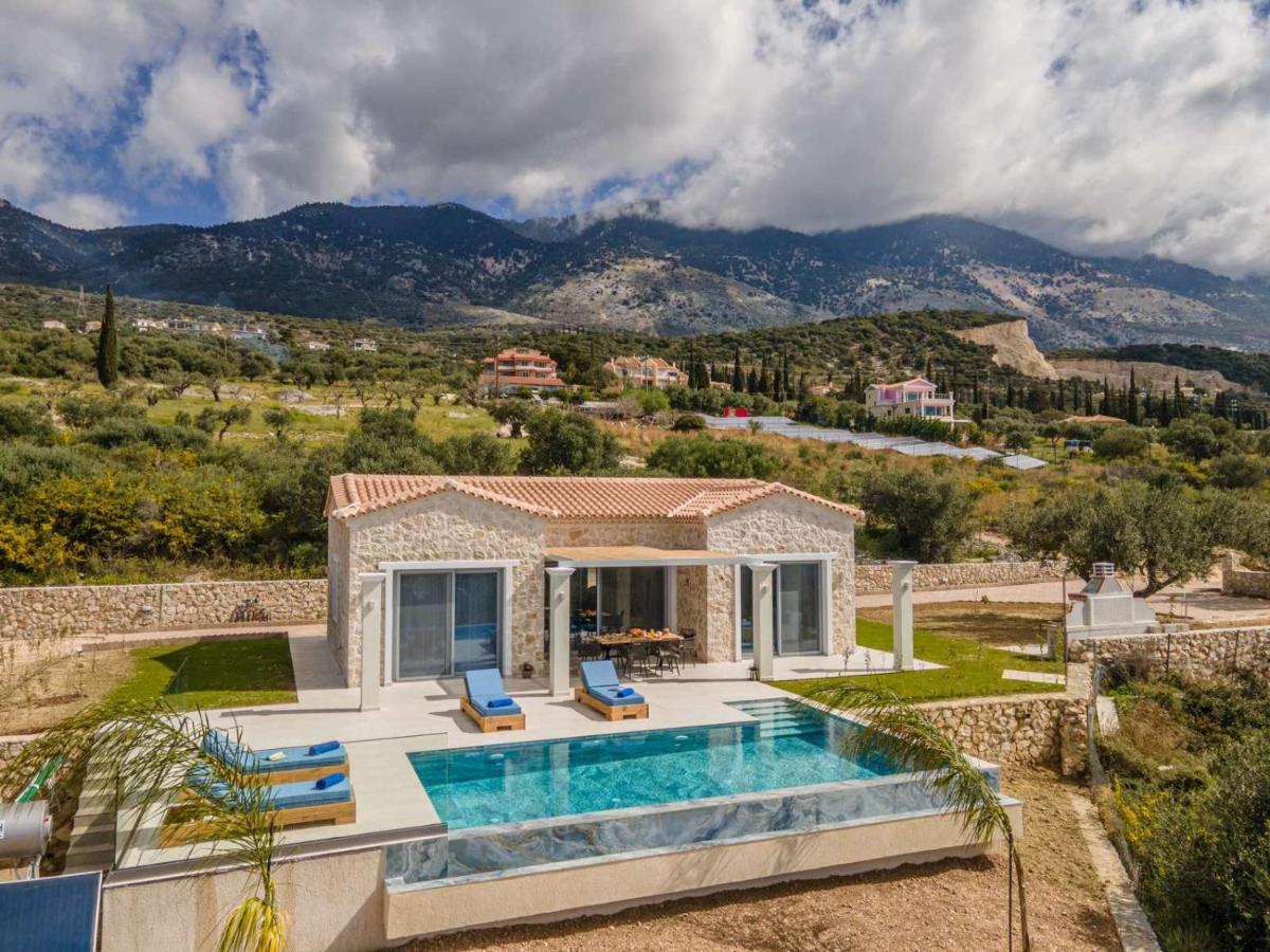 Natural Stone Villas Kefalonia トラペザキ エクステリア 写真